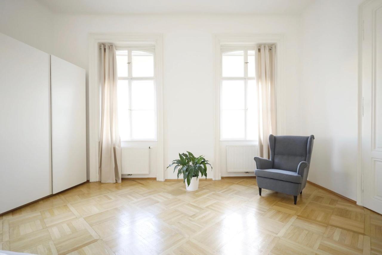 Heymi Apartments Oper Vienna Exterior photo