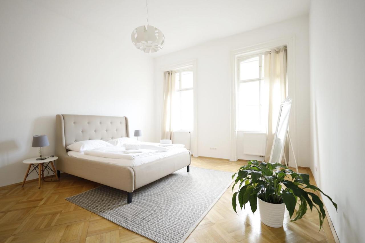 Heymi Apartments Oper Vienna Exterior photo